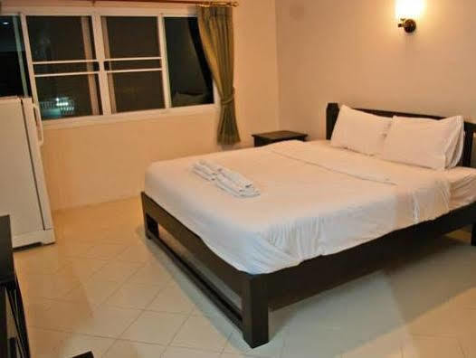 Oyo 794 Nice Mum Lodge Chiang Mai Bagian luar foto